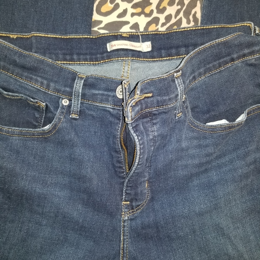 Dark blue Jean's- Levis
